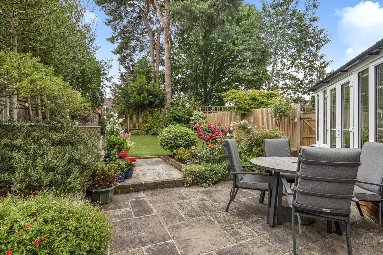 Snowdrop Way, Bisley, GU24, photo 25