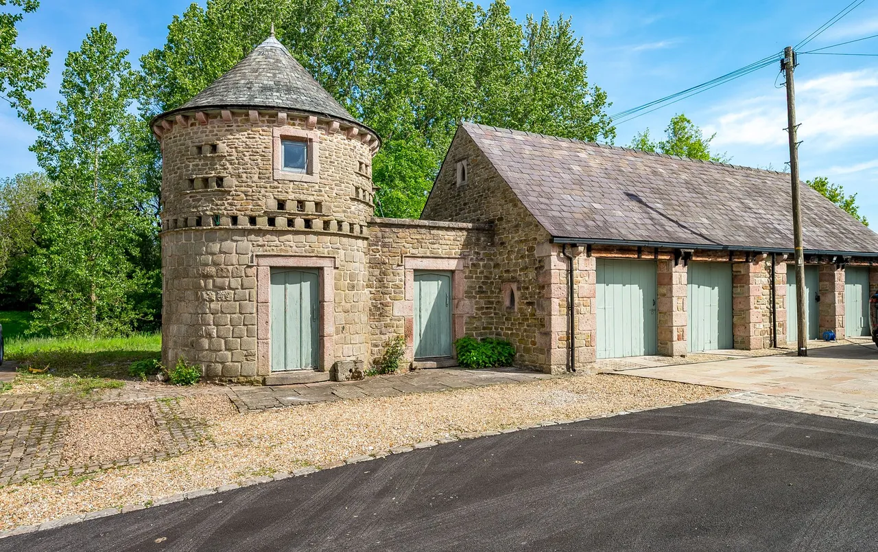 Chapel-en-le-Frith, High Peak, photo 43