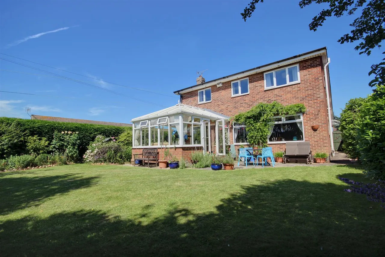 St. Pauls Way, Tickton, Beverley, photo 4