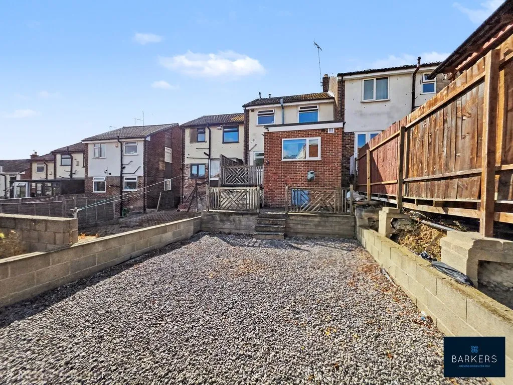 Throstle Nest, Batley WF17 7SN, photo 14