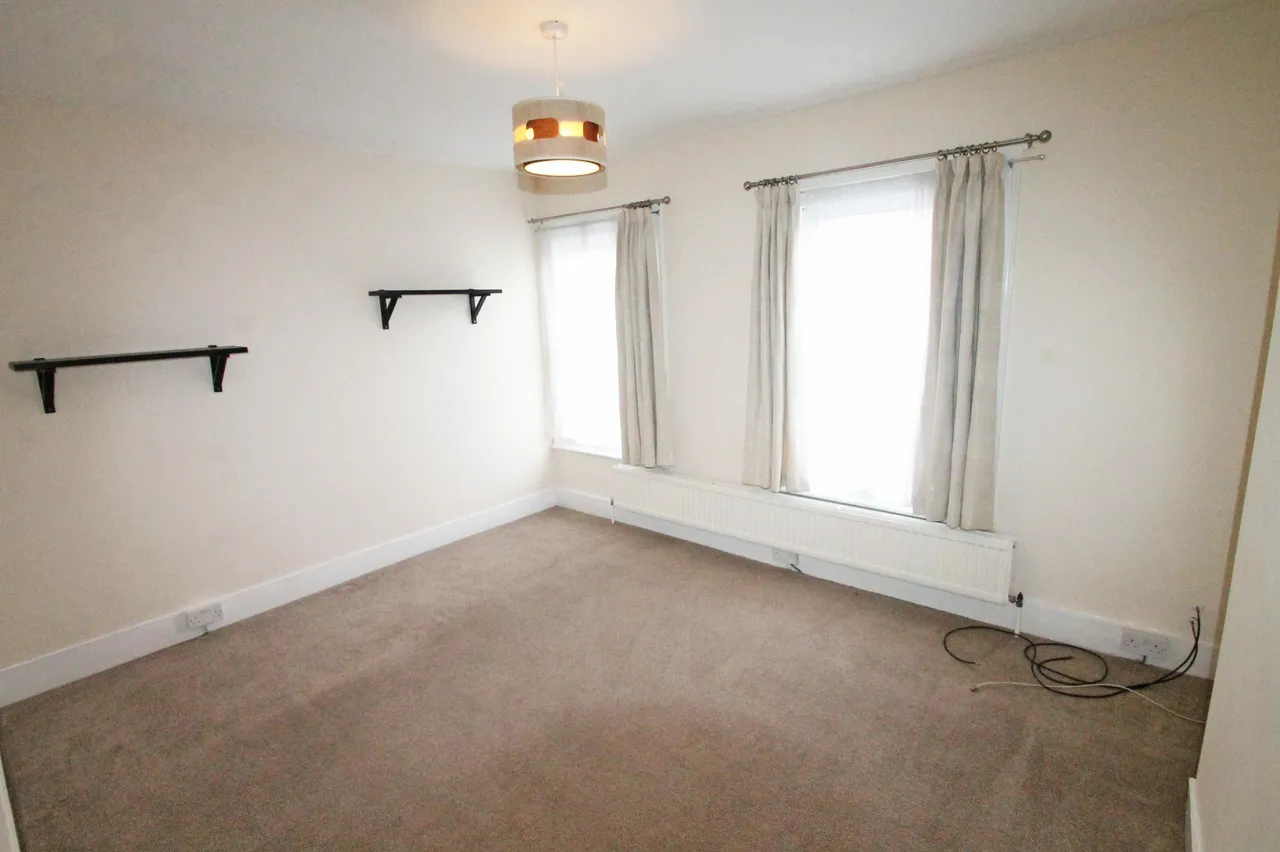 Howbury Street, Bedford, photo 2