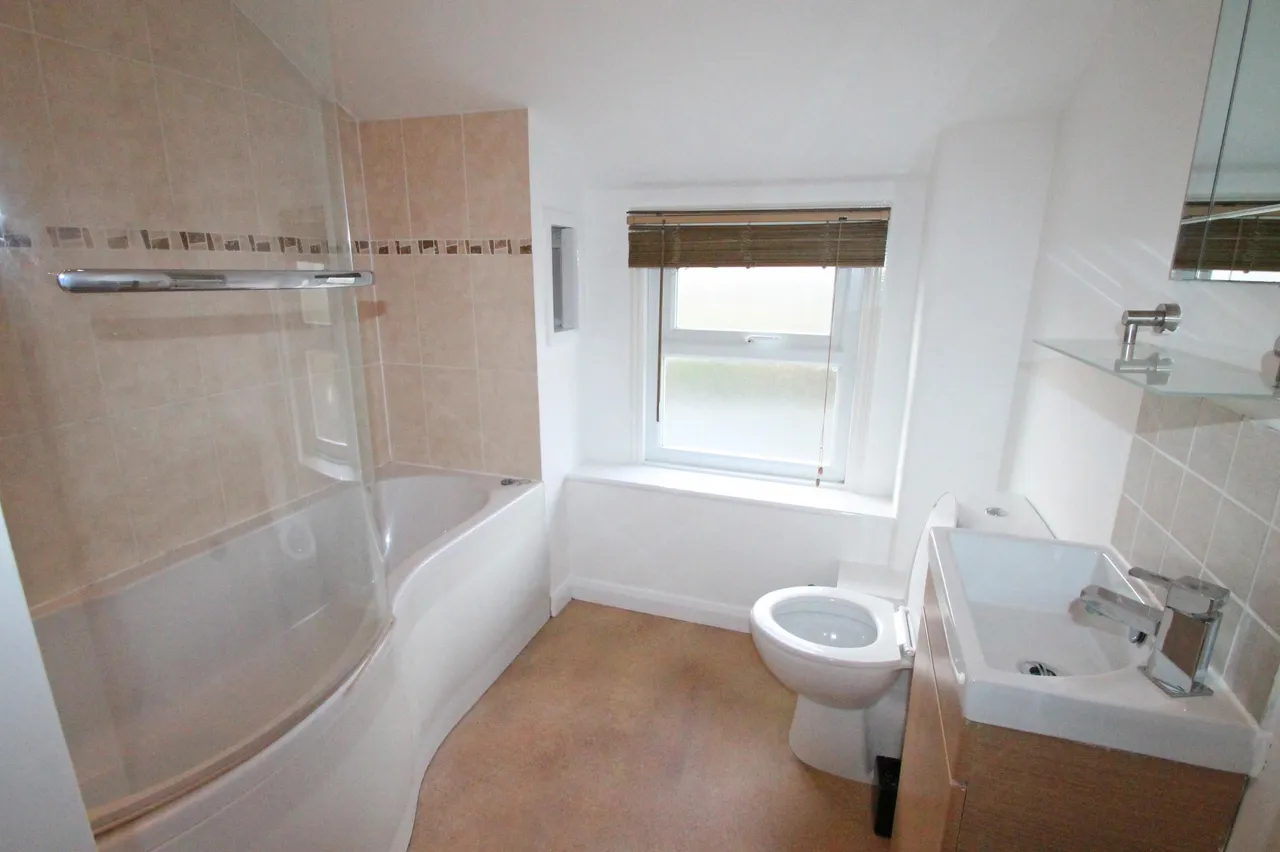 Howbury Street, Bedford, photo 6