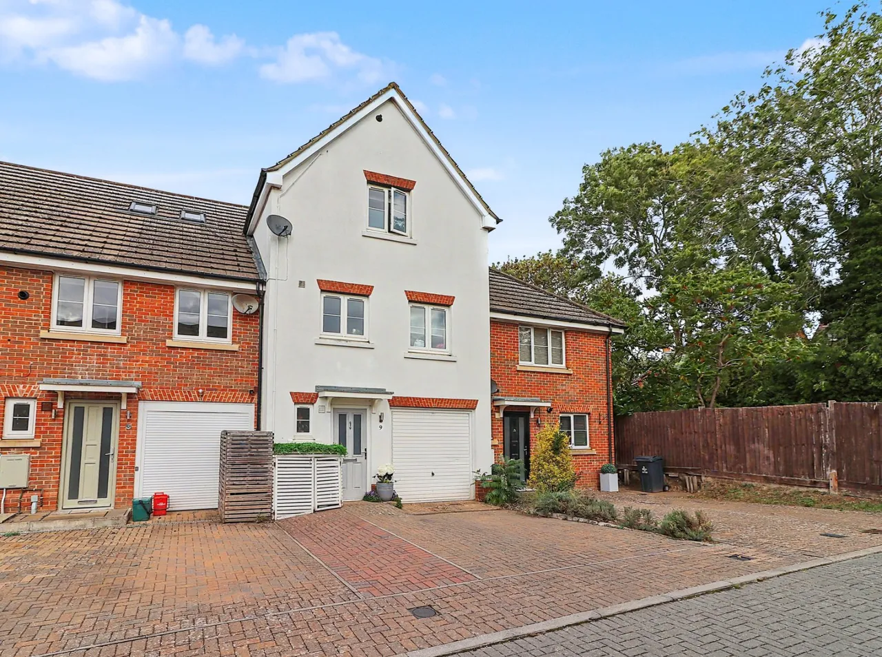 4 bed house for sale, Barclay Gardens, Old Town, SG1