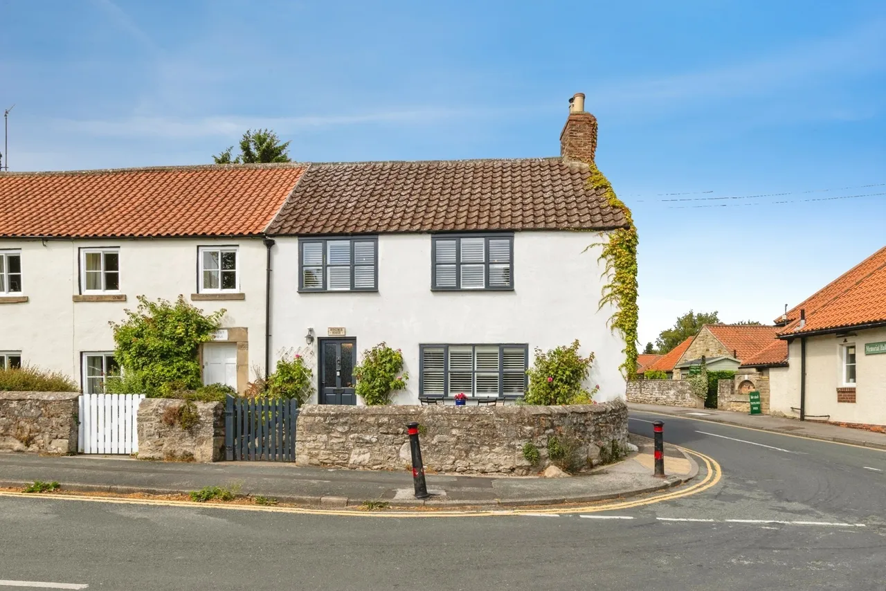 3 bed house for sale — The Green, Middleton Tyas, Richmond, DL10