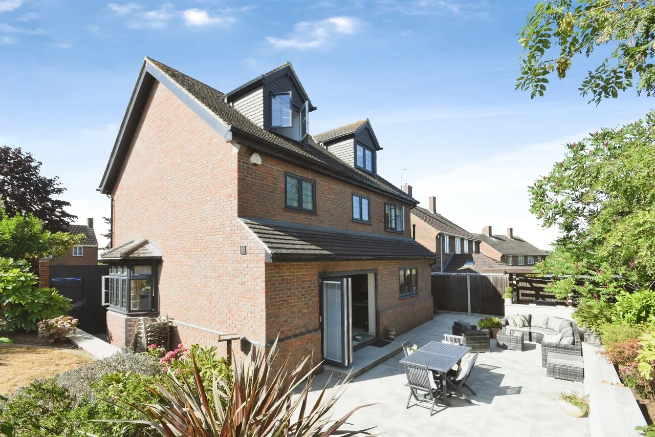 Priory Road, Romford, RM3, photo 25