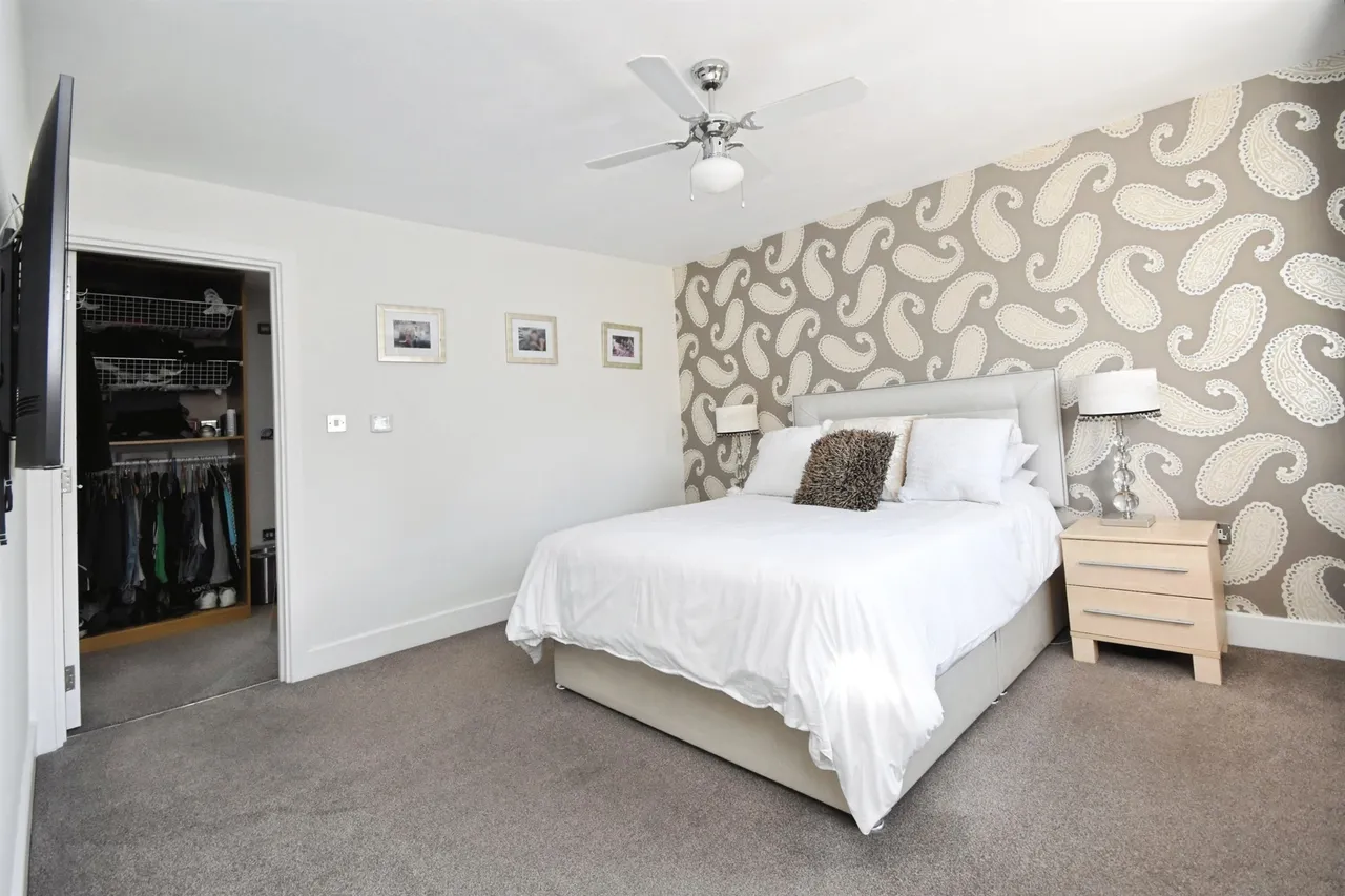 Priory Road, Romford, RM3, photo 12