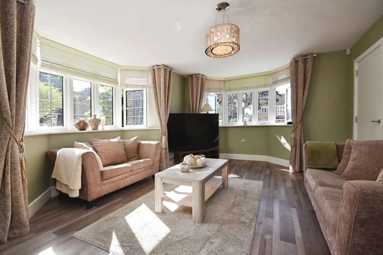 Priory Road, Romford, RM3, photo 9