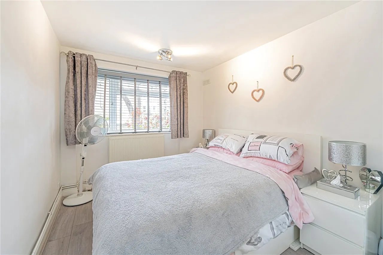 Rushbury Court, 125 Station Road, Hampton, TW12 2DD, photo 5