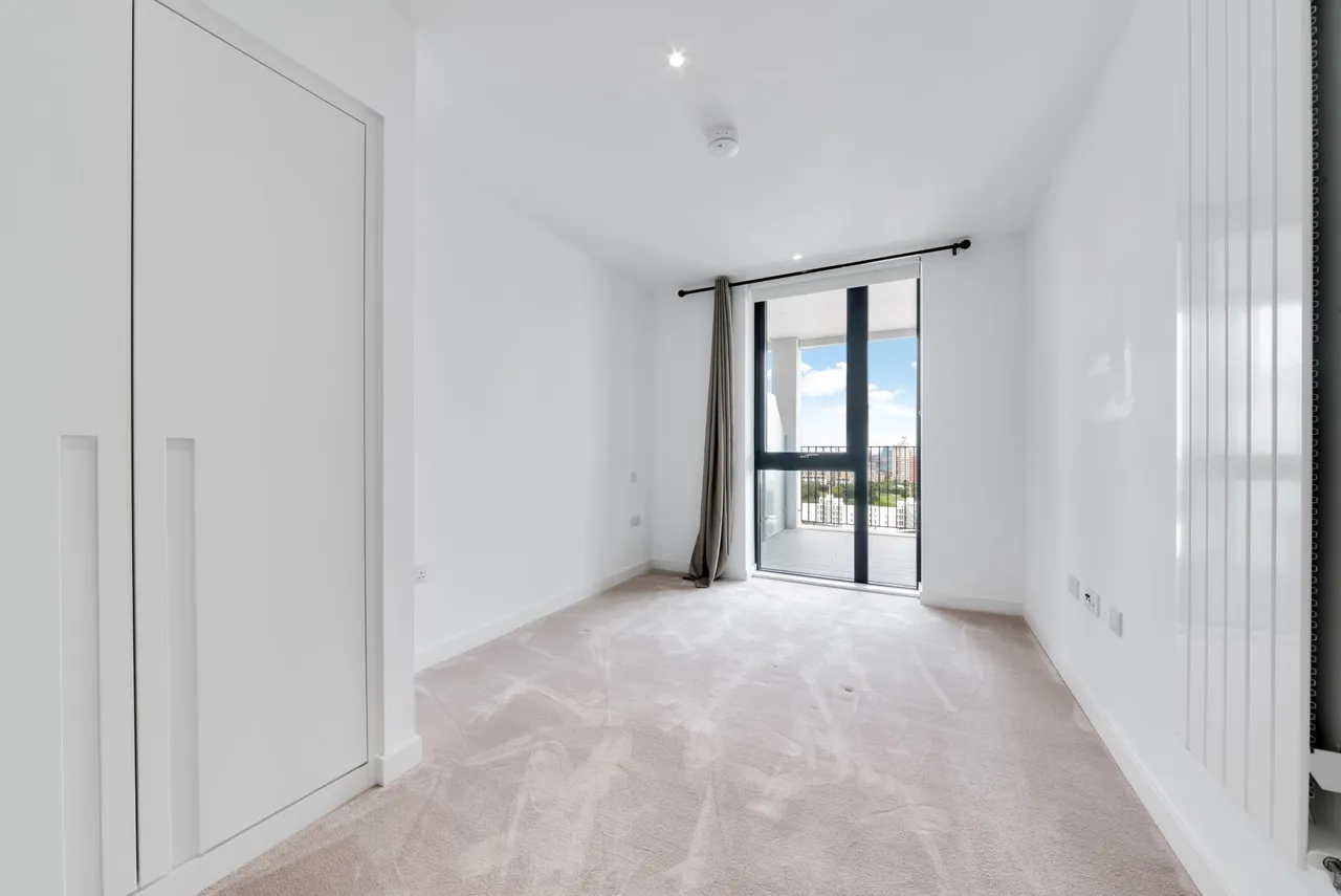 Pinnacle House, Royal Wharf, E16, photo 6