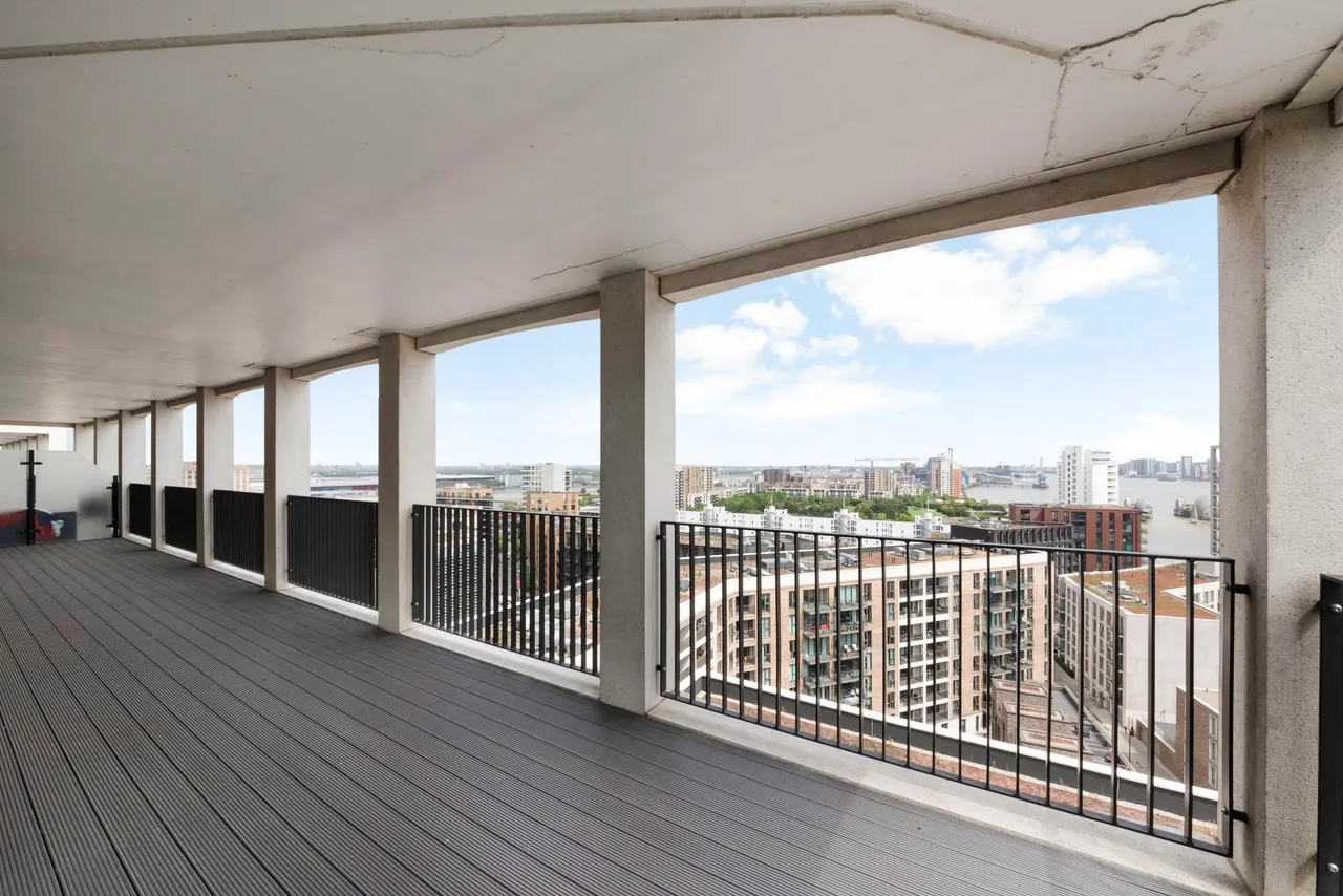Pinnacle House, Royal Wharf, E16, photo 12