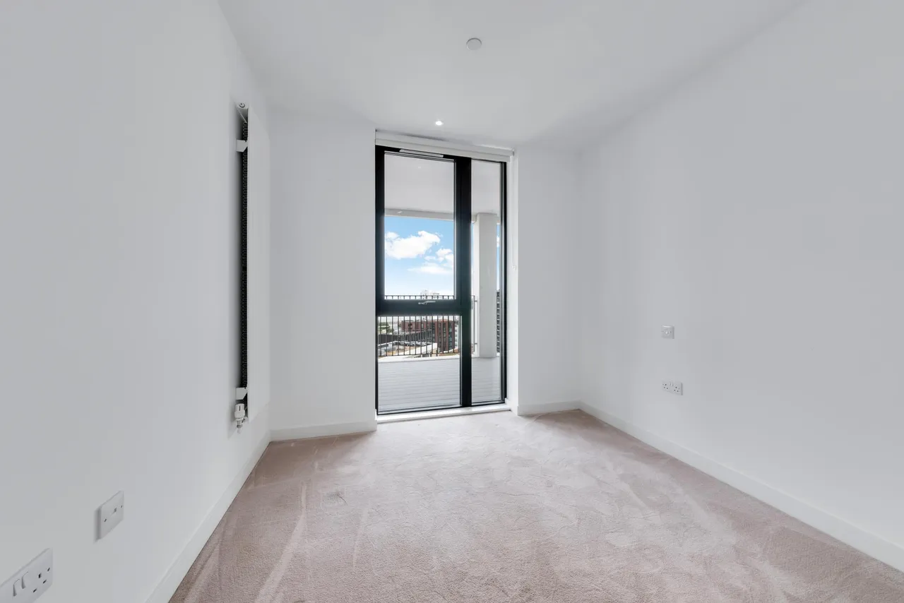 Pinnacle House, Royal Wharf, E16, photo 8