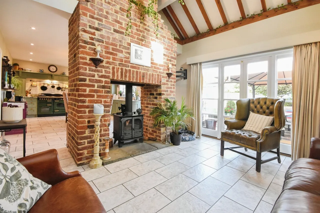 The Street, Halstead, CO9, photo 10