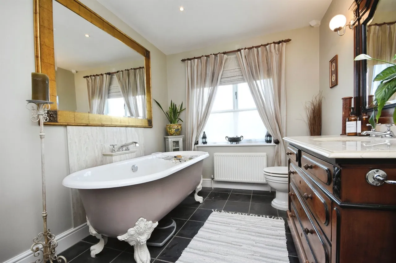 The Street, Halstead, CO9, photo 21