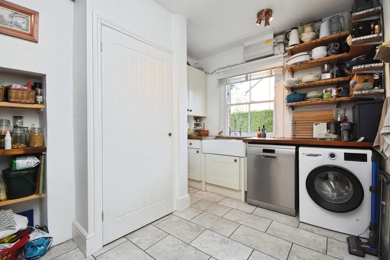 The Street, Halstead, CO9, photo 11