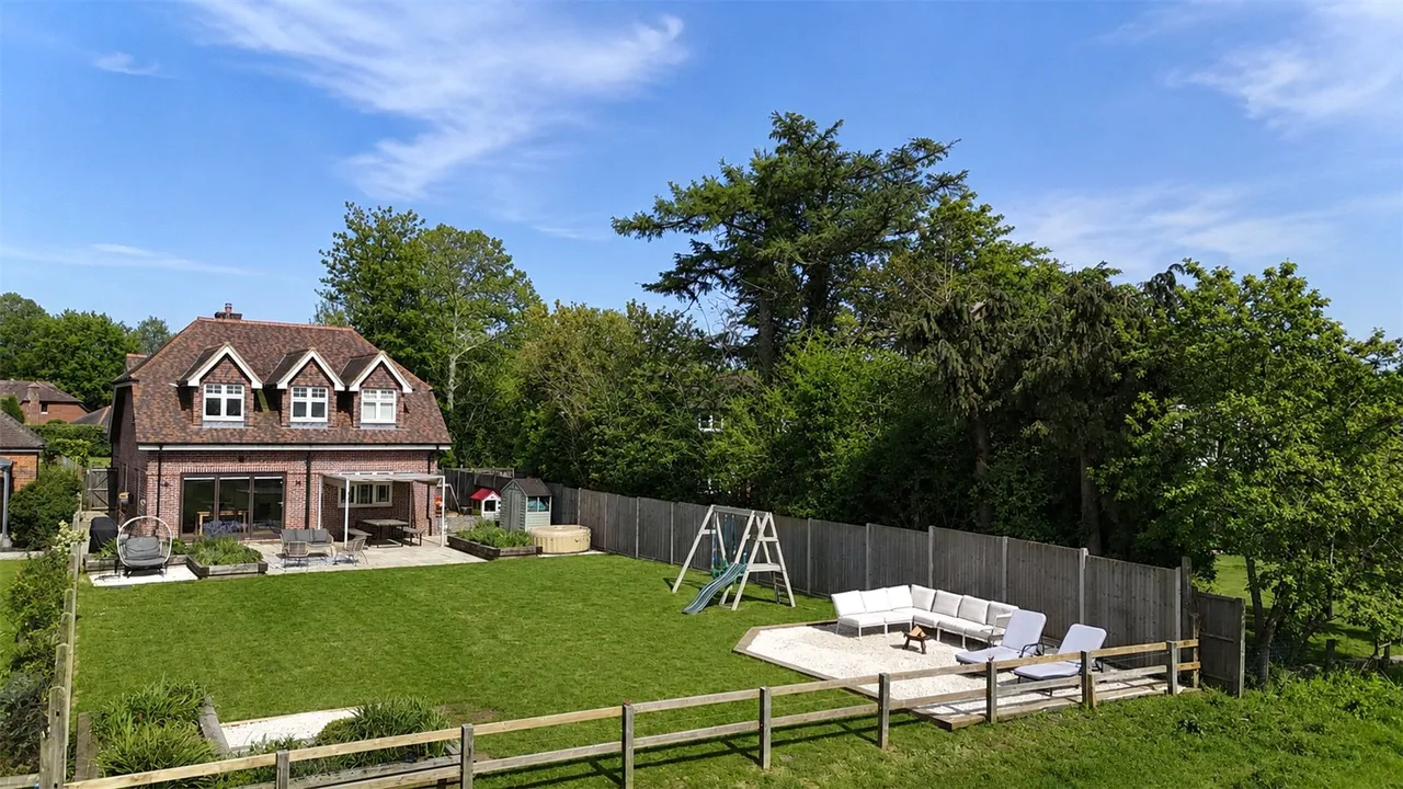 Stockbridge Road, Timsbury, Romsey, Hampshire, SO51 0NF, photo 27