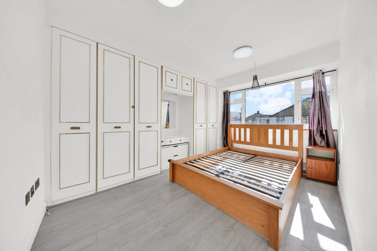 Tendring Way, Chadwell Heath, RM6, photo 11