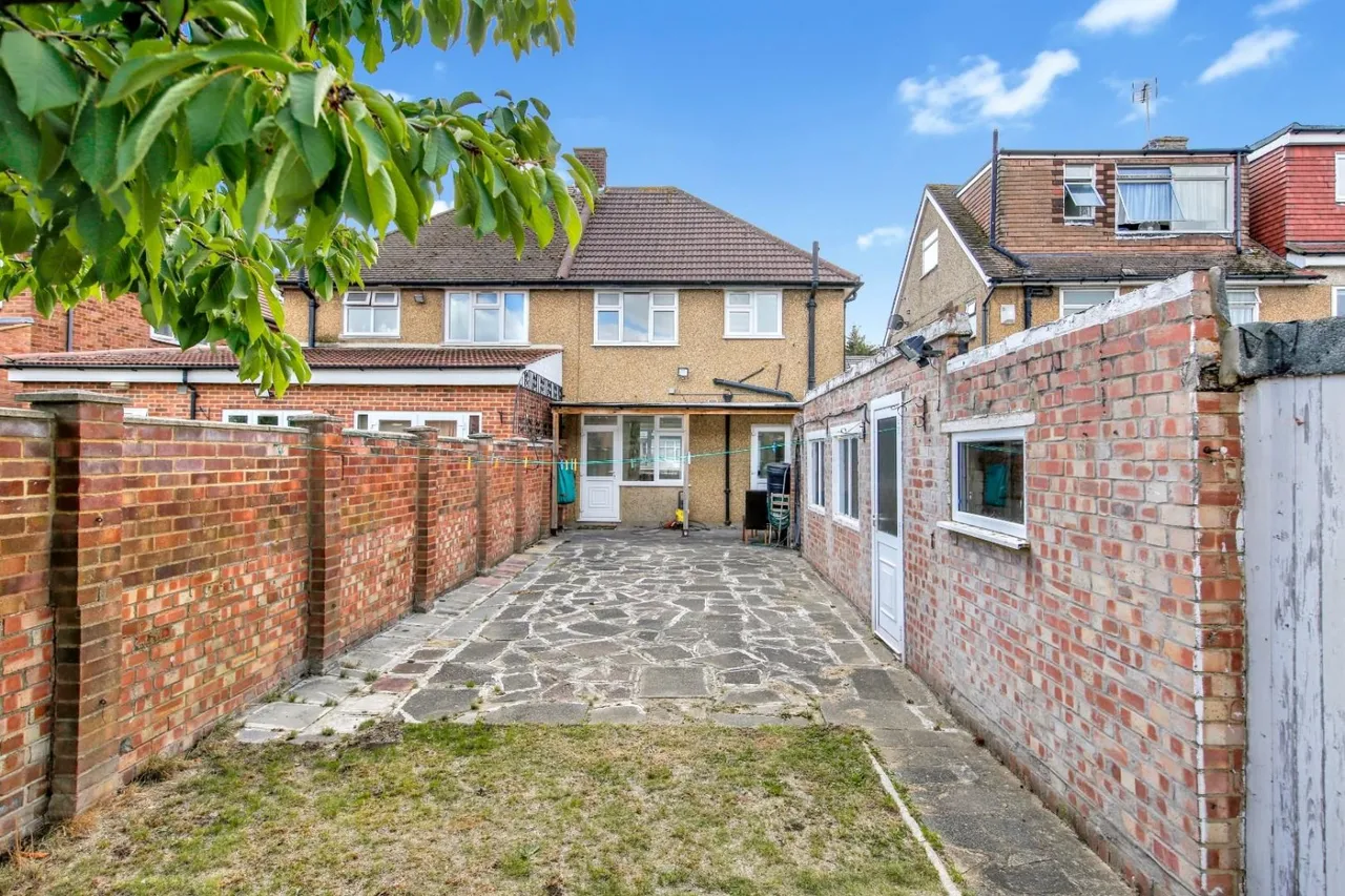 Tendring Way, Chadwell Heath, RM6, photo 24
