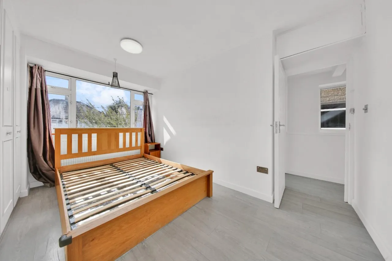 Tendring Way, Chadwell Heath, RM6, photo 12