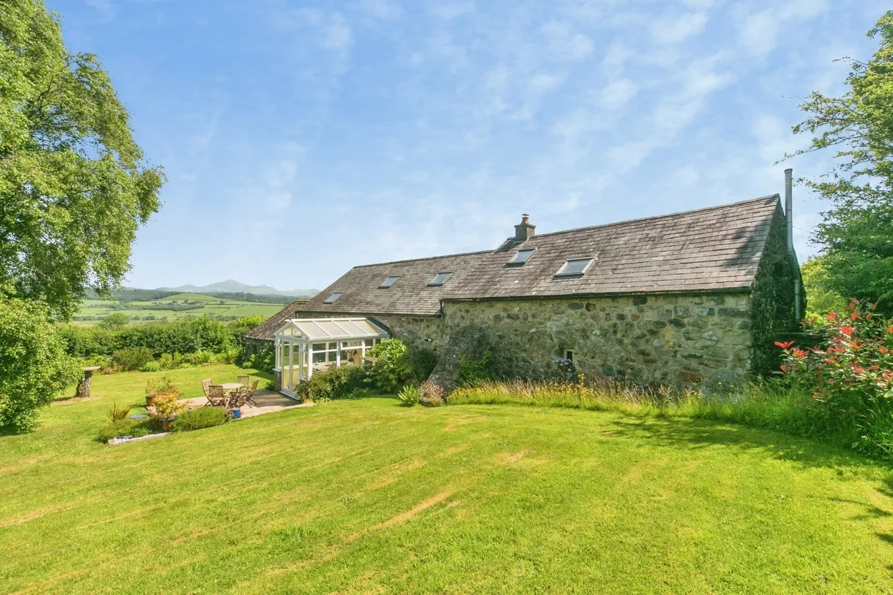 Near Rhydyclafdy, Pwllheli, LL53, photo 22