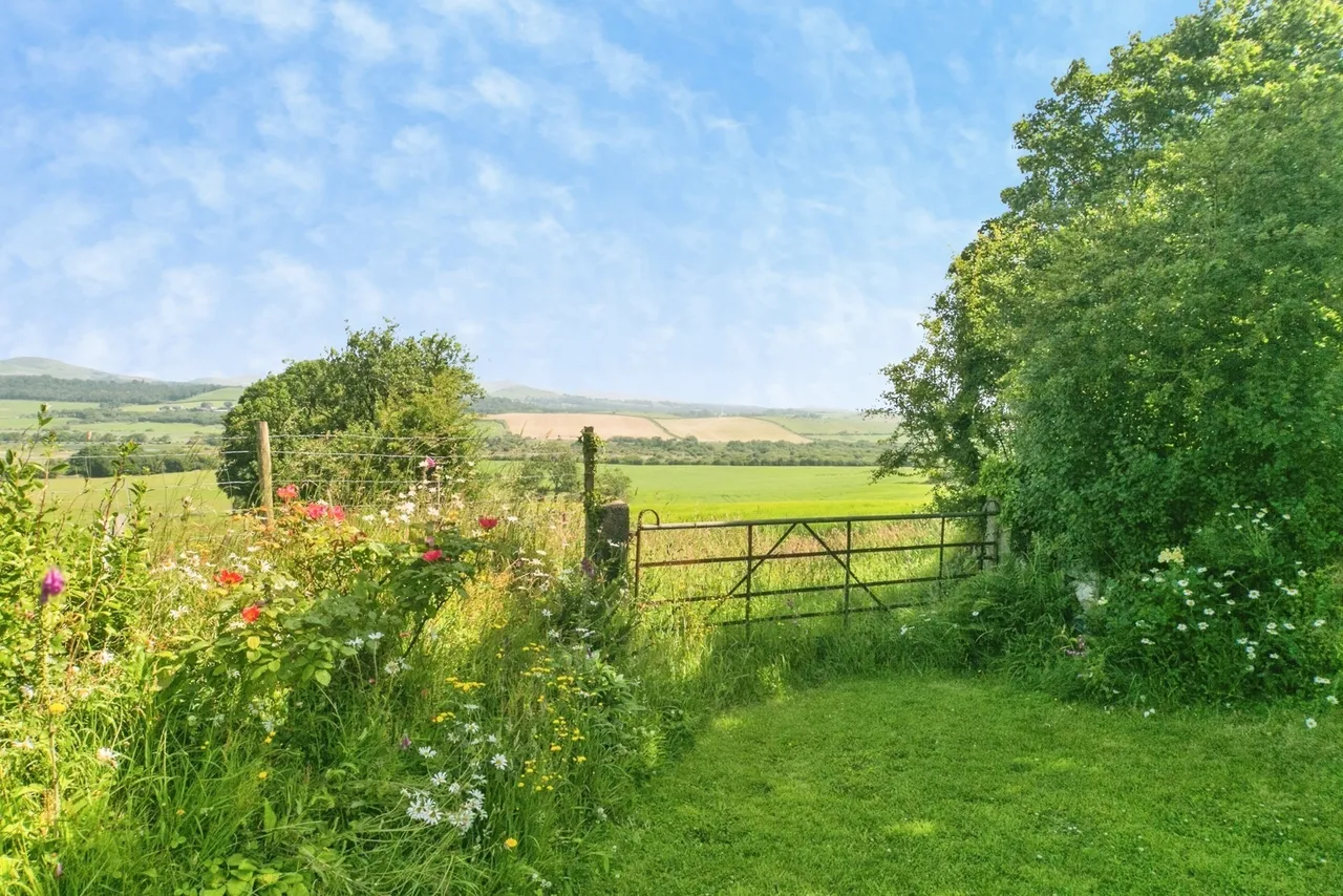 Near Rhydyclafdy, Pwllheli, LL53, photo 26
