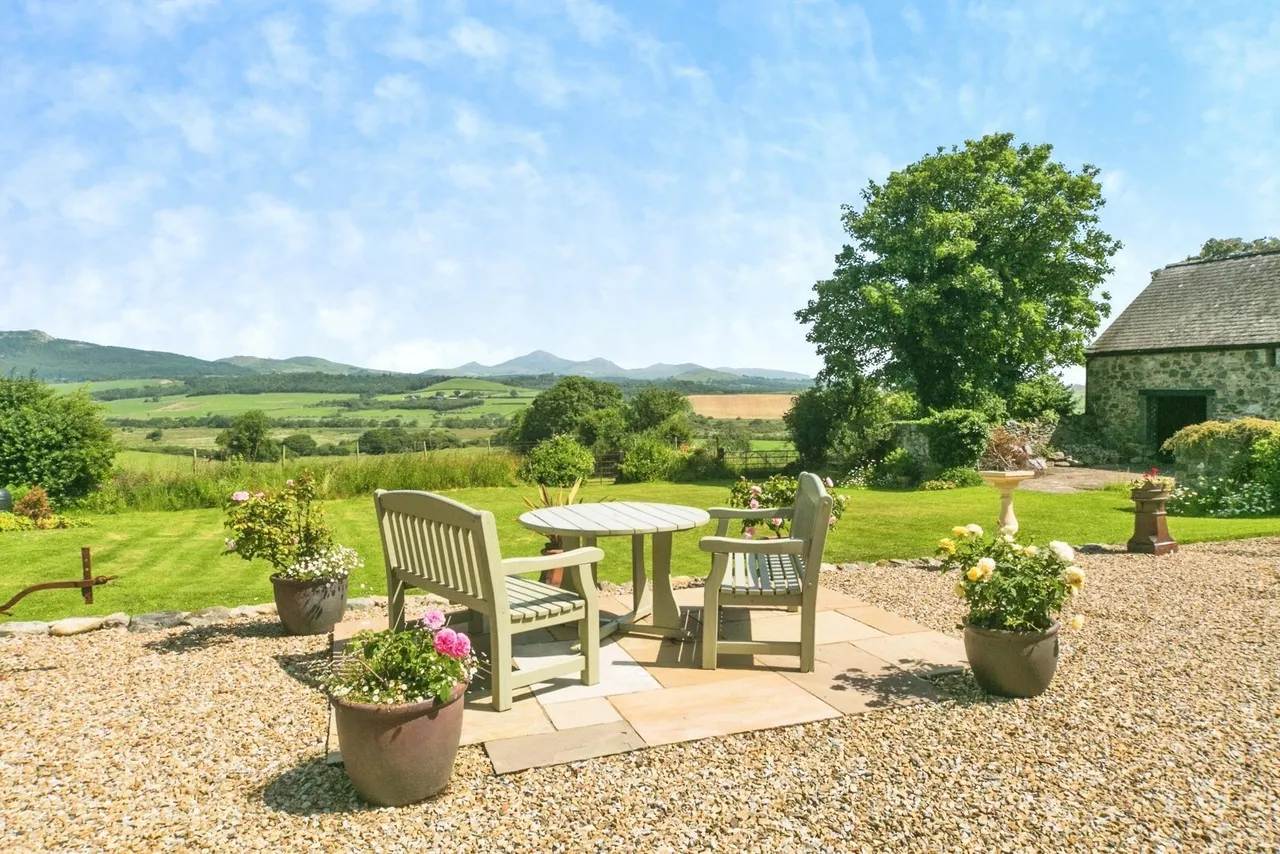 Near Rhydyclafdy, Pwllheli, LL53, photo 6