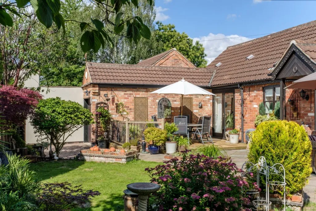 The Old Dairy, Wood Farm Court, NG11, photo 17