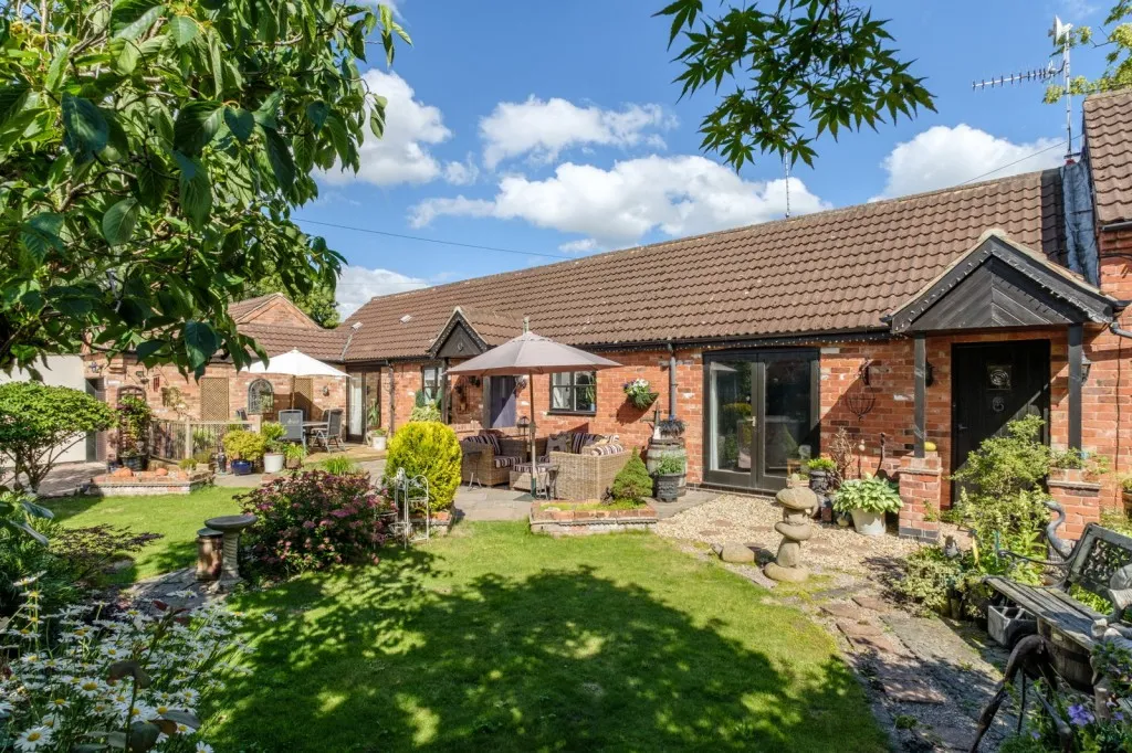 The Old Dairy, Wood Farm Court, NG11, photo 15