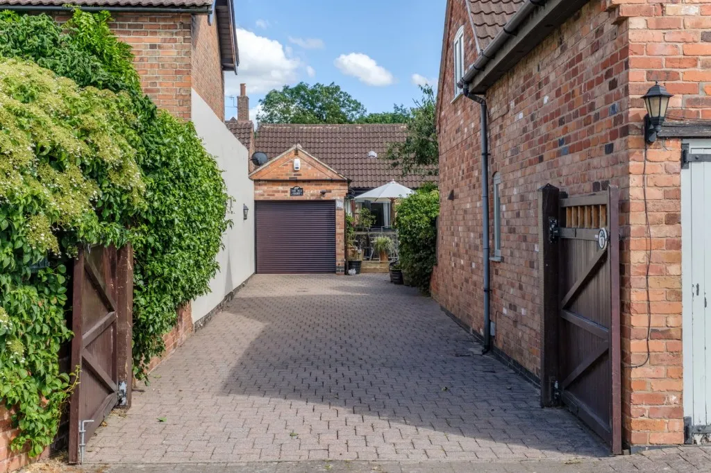 The Old Dairy, Wood Farm Court, NG11, photo 18