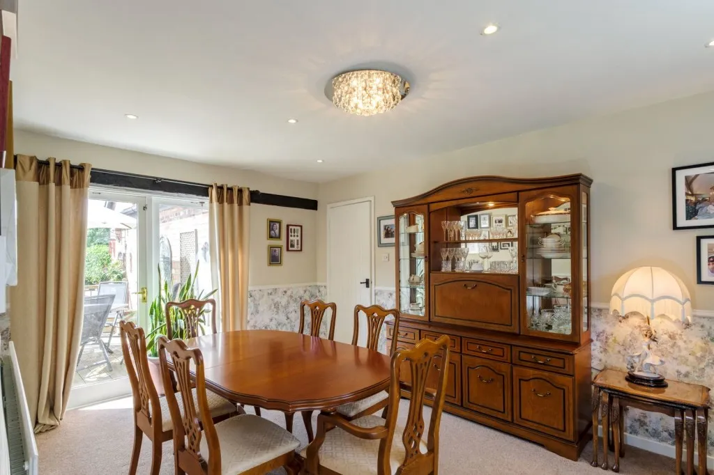The Old Dairy, Wood Farm Court, NG11, photo 6
