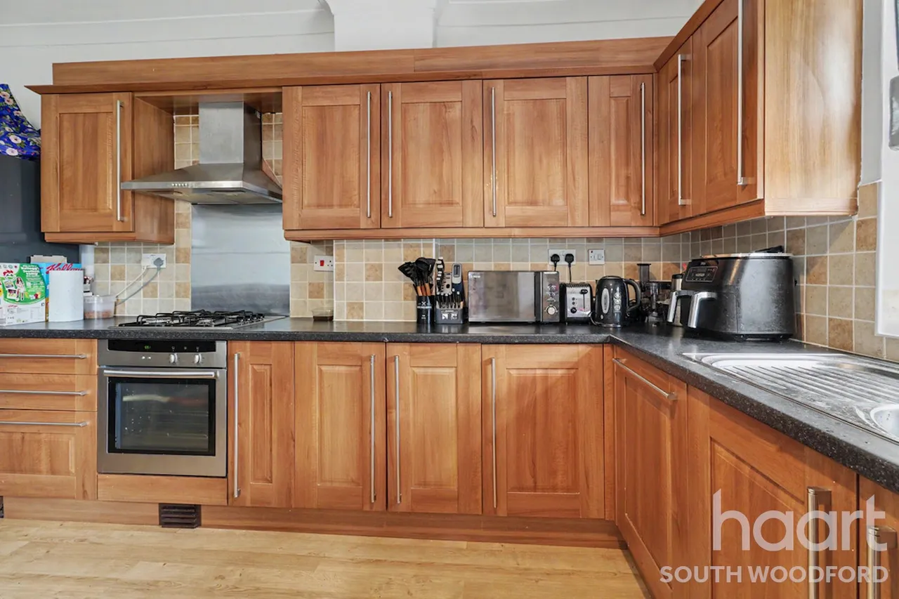 Stanley Road, London, E18, photo 5