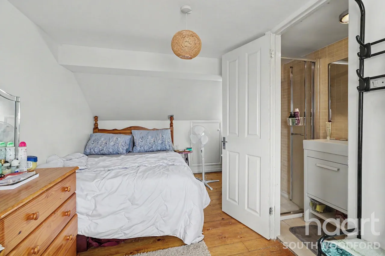 Stanley Road, London, E18, photo 6