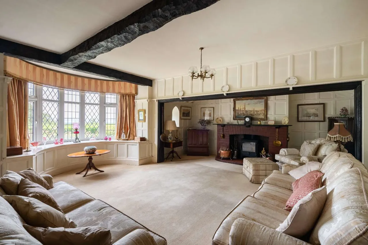 Knole Park, Almondsbury, South Gloucestershire, BS32 4BS, photo 2