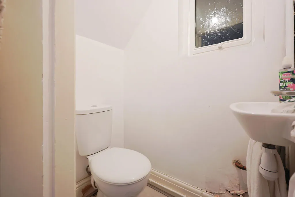 Whitley Crescent, Whitley, photo 13