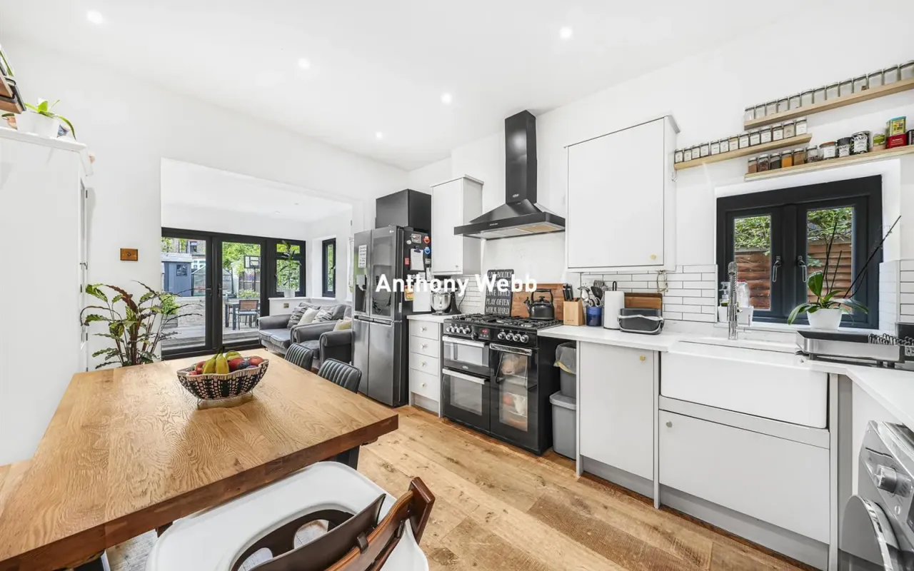 Kingsley Road, Palmers Green, N13, photo 2