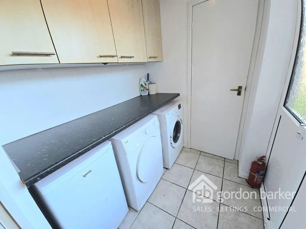 Apple Tree Road, Alderholt, Fordingbridge, SP6 3EW, photo 11