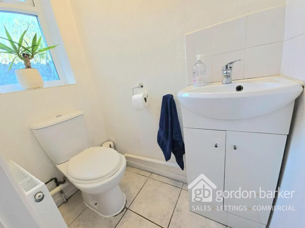Apple Tree Road, Alderholt, Fordingbridge, SP6 3EW, photo 10
