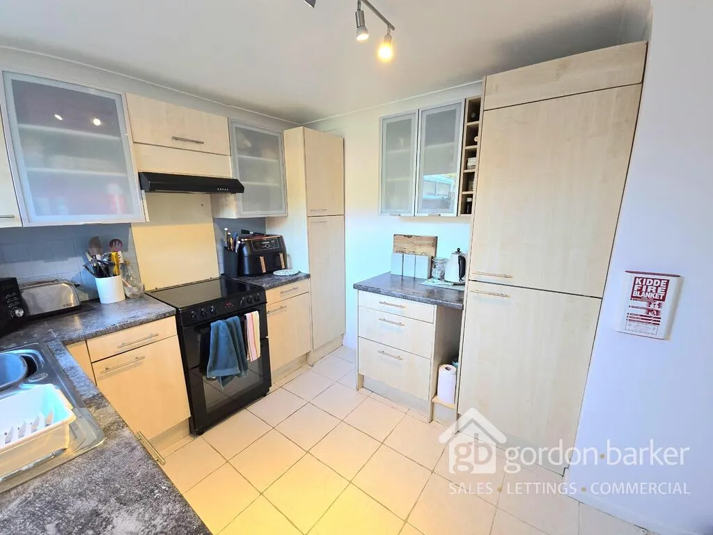 Apple Tree Road, Alderholt, Fordingbridge, SP6 3EW, photo 9