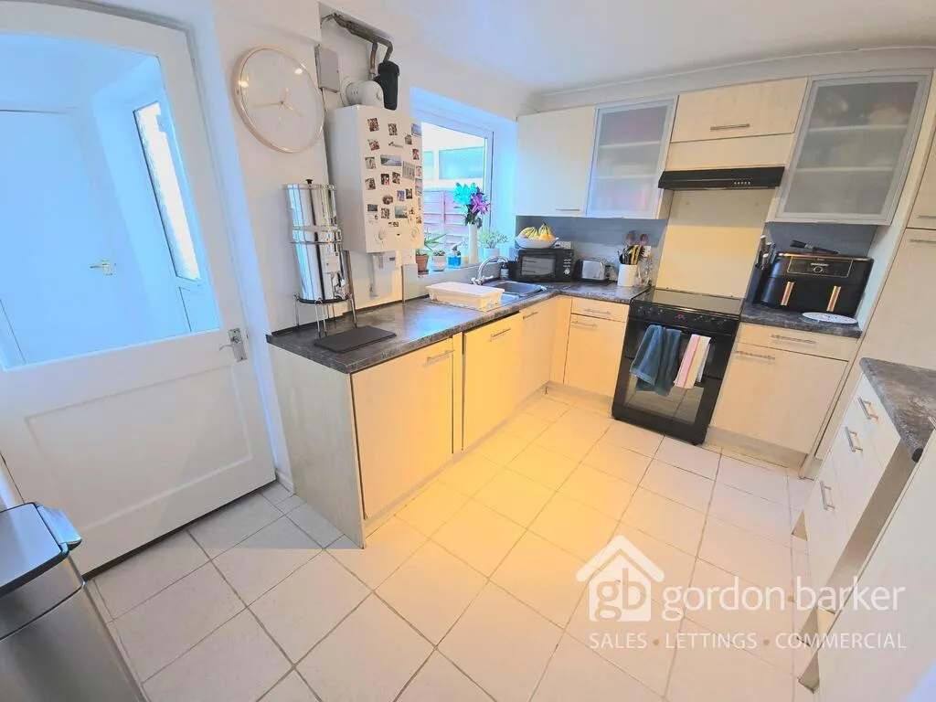Apple Tree Road, Alderholt, Fordingbridge, SP6 3EW, photo 8