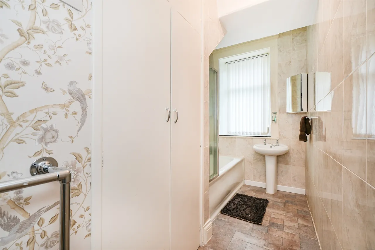Penistone Road, Kirkburton, HD8, photo 20
