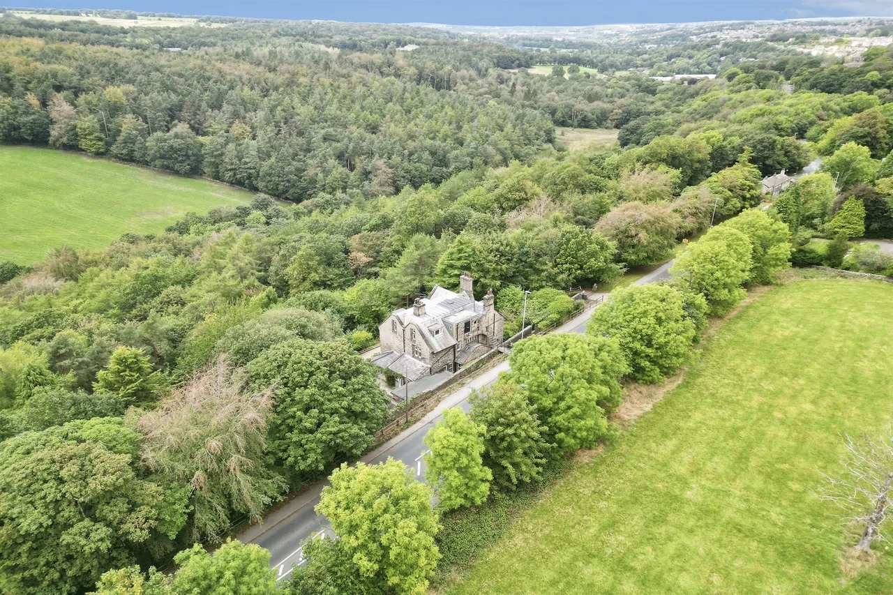 Penistone Road, Kirkburton, HD8, photo 25