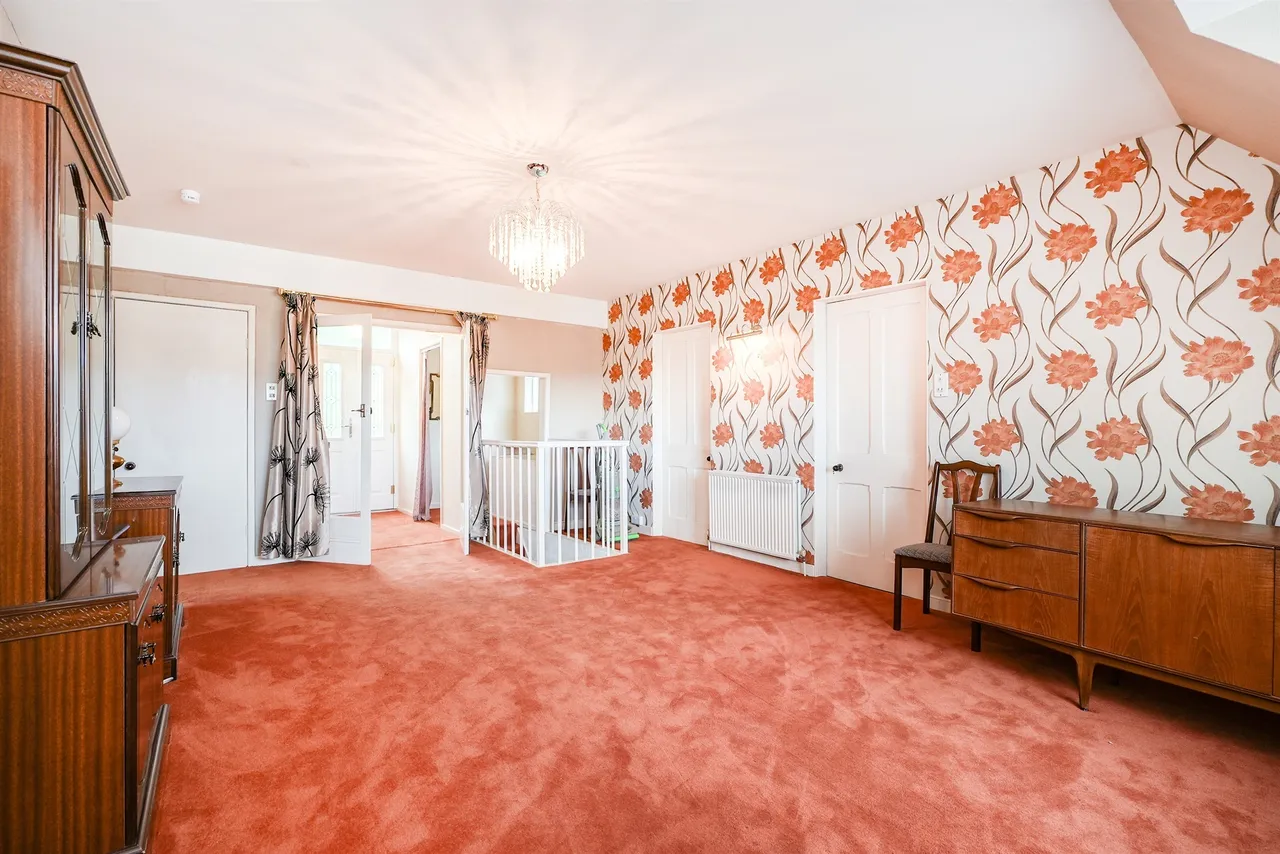 Penistone Road, Kirkburton, HD8, photo 14