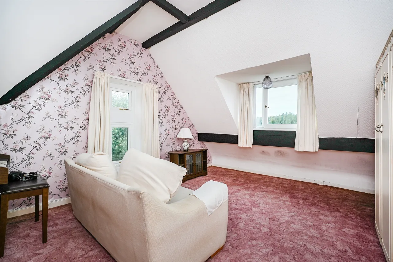 Penistone Road, Kirkburton, HD8, photo 15