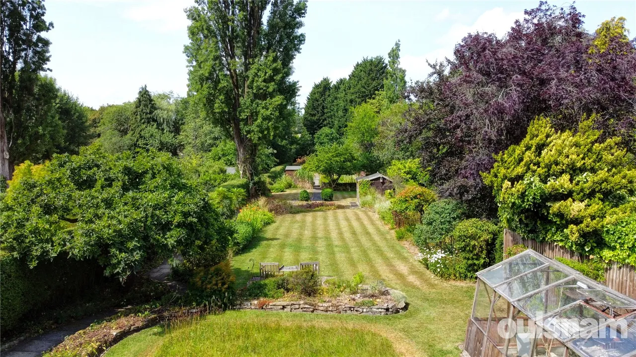 The Drive, Hopwood, Alvechurch, Birmingham, B48 7AH, photo 2
