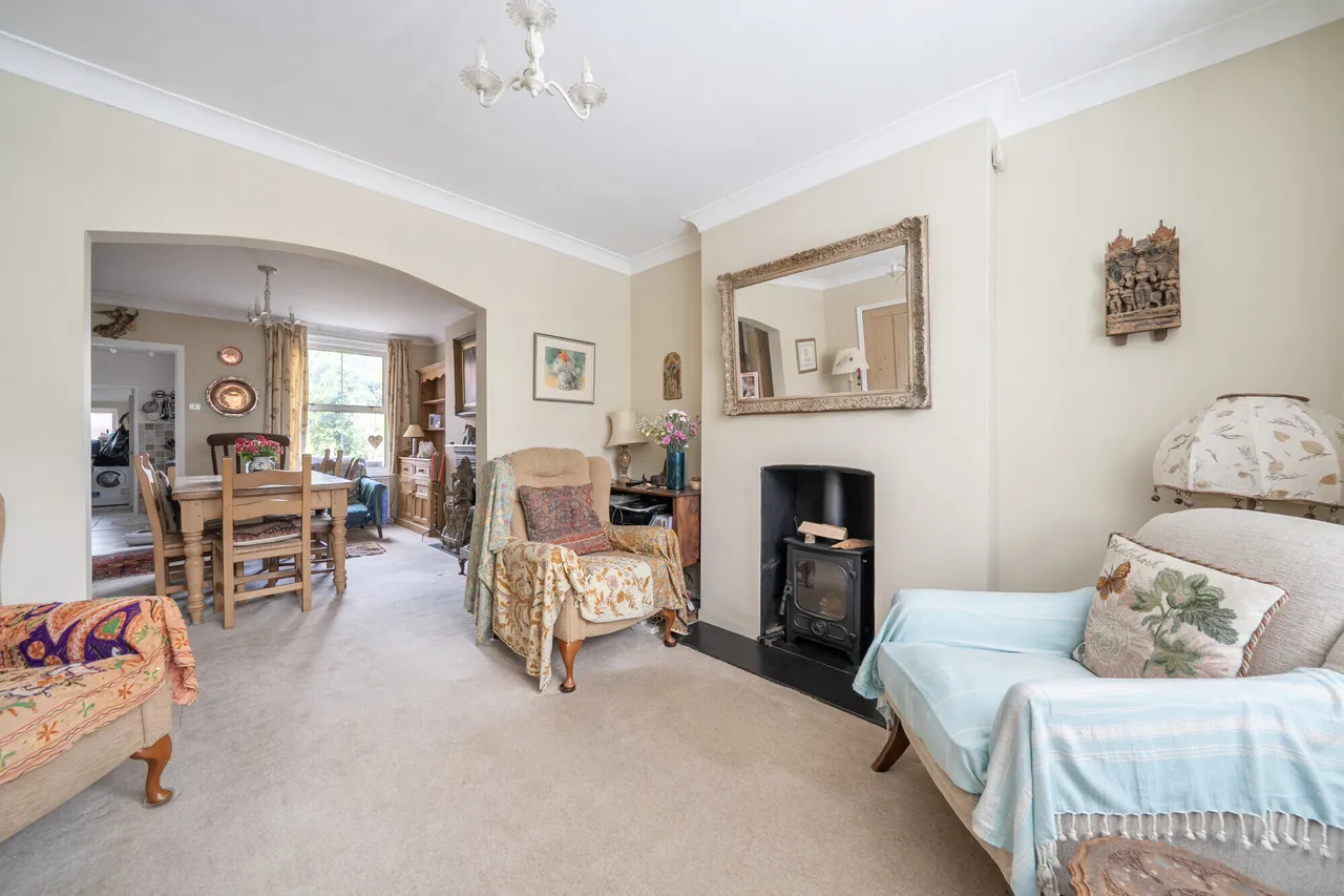 Swindon Road, Horsham, RH12, photo 6