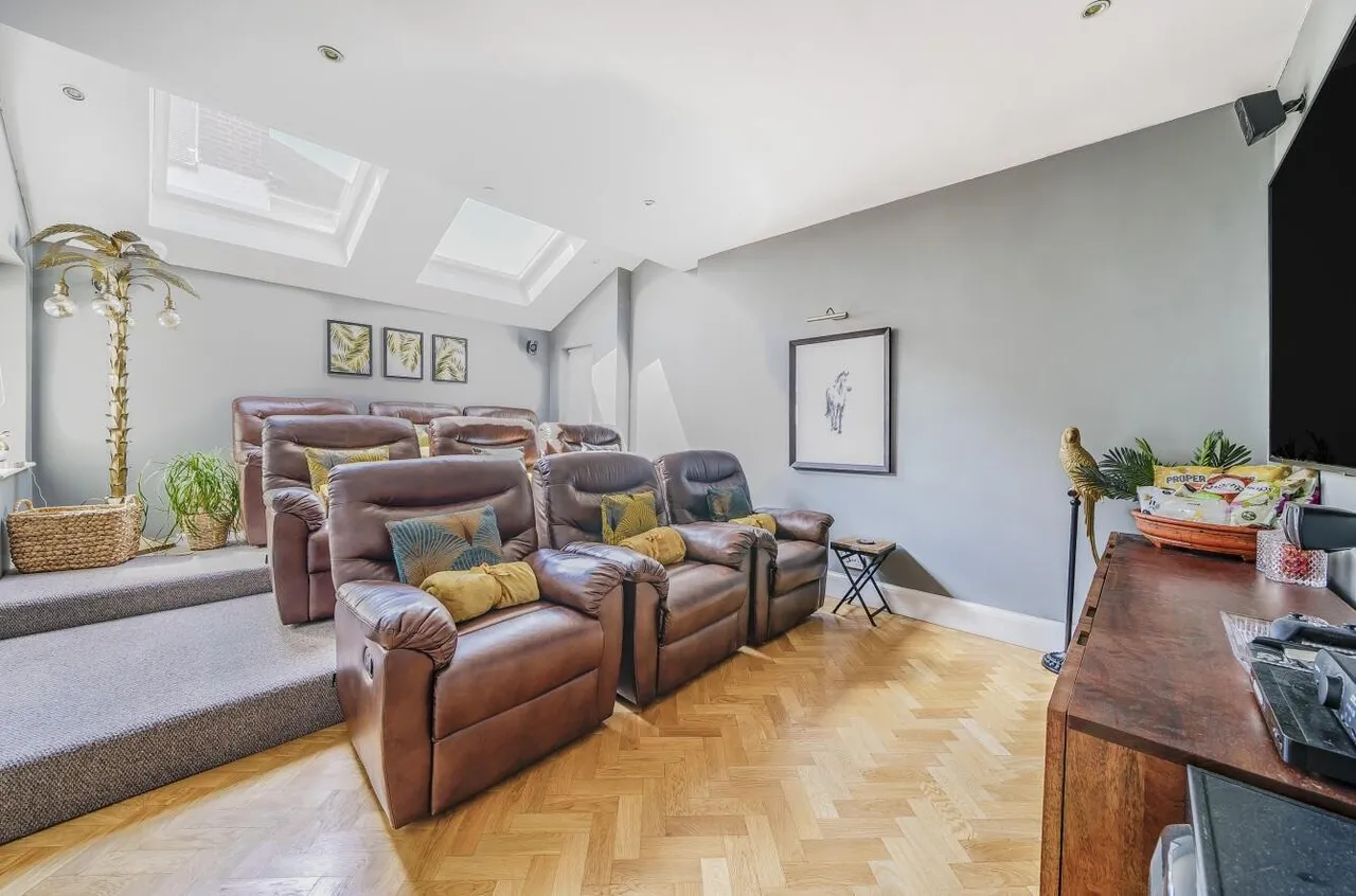 Cheam Road, East Ewell, KT17 3EG, photo 11