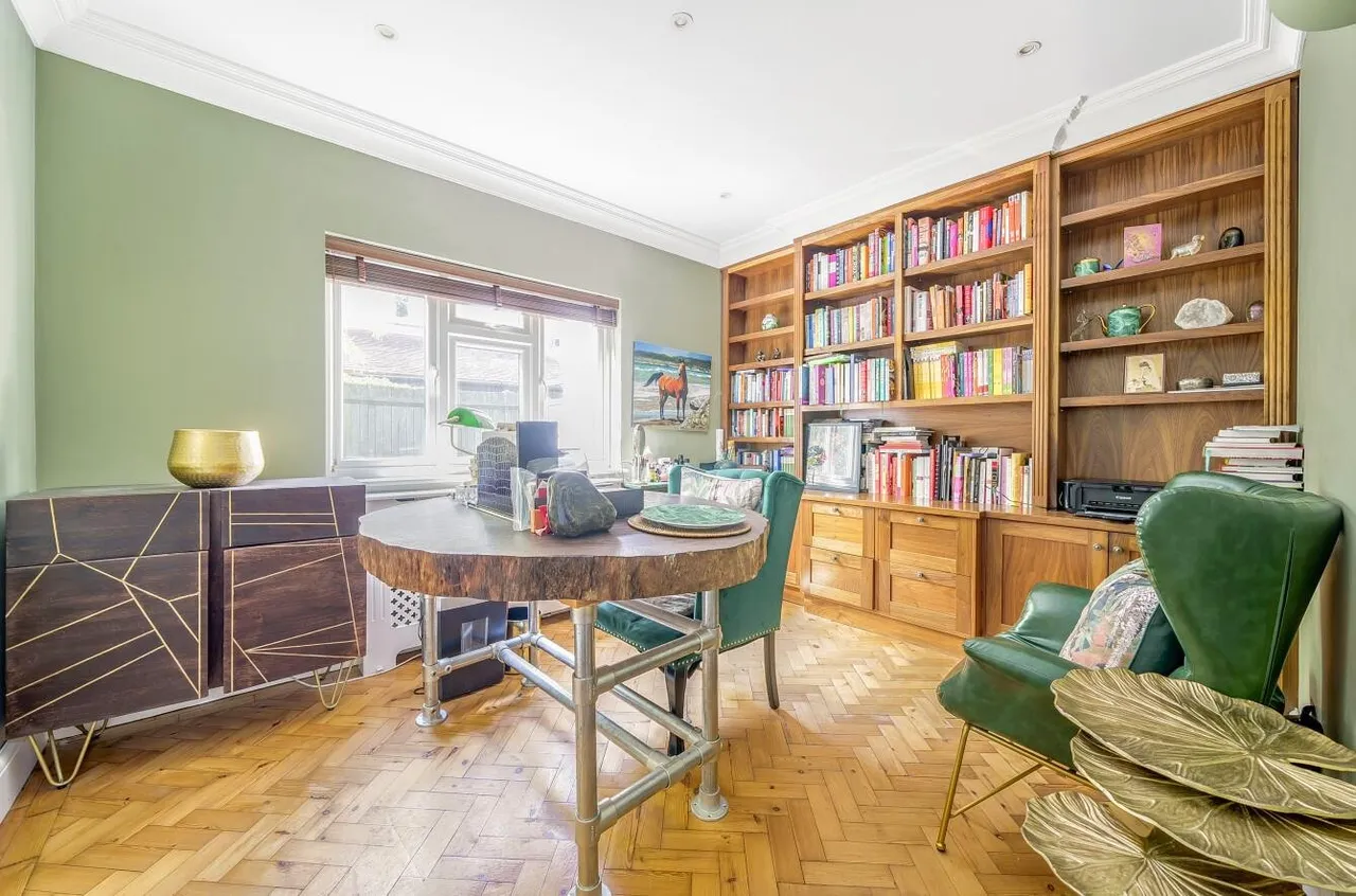 Cheam Road, East Ewell, KT17 3EG, photo 9