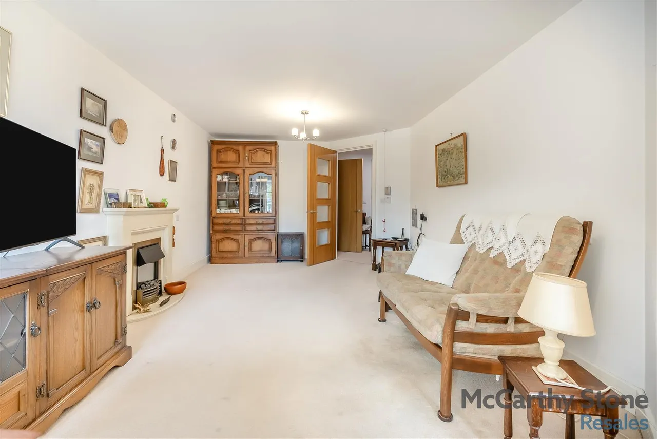 College Way, Welwyn Garden City, AL8, photo 4