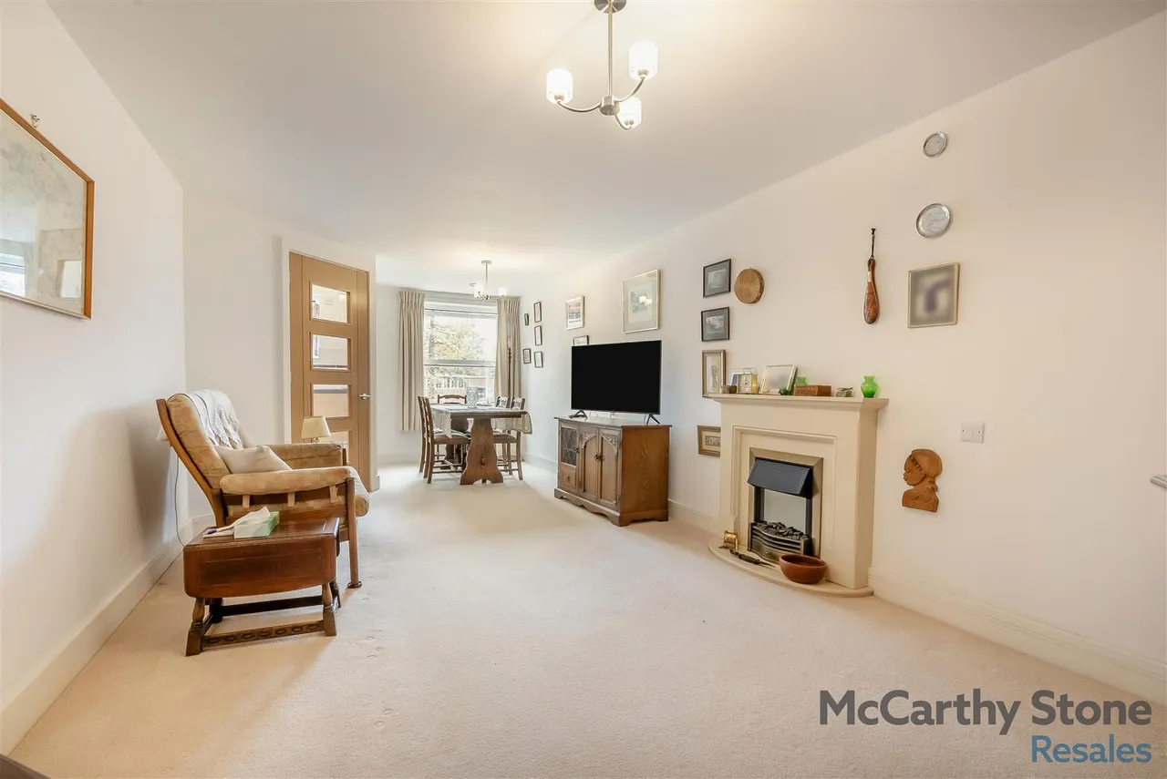 College Way, Welwyn Garden City, AL8, photo 3