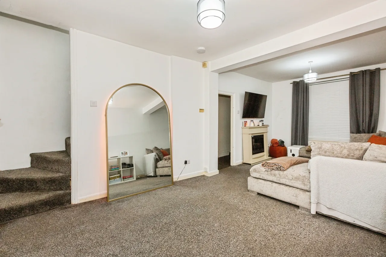Carmarthen Road, Swansea, photo 6