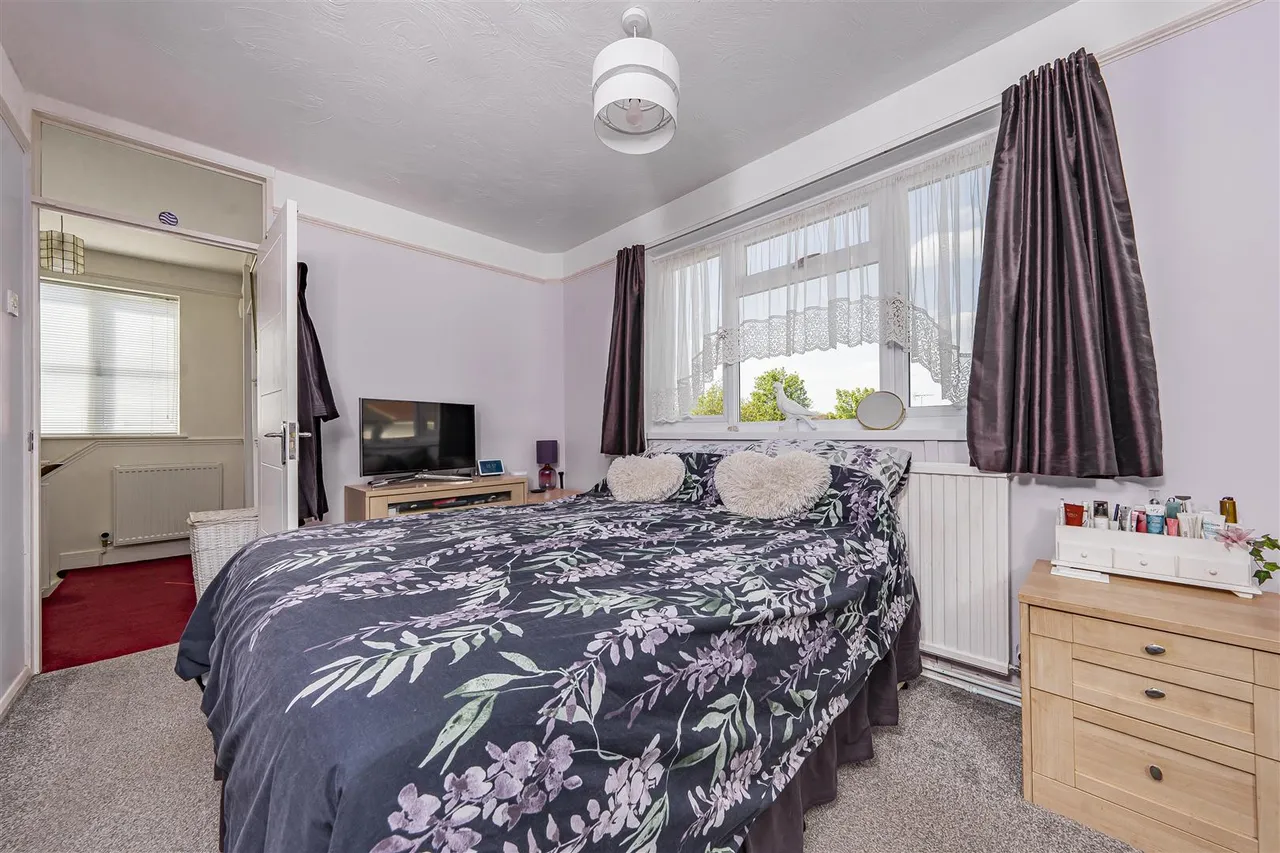 Princess Avenue, Windsor, SL4 3LX, photo 9